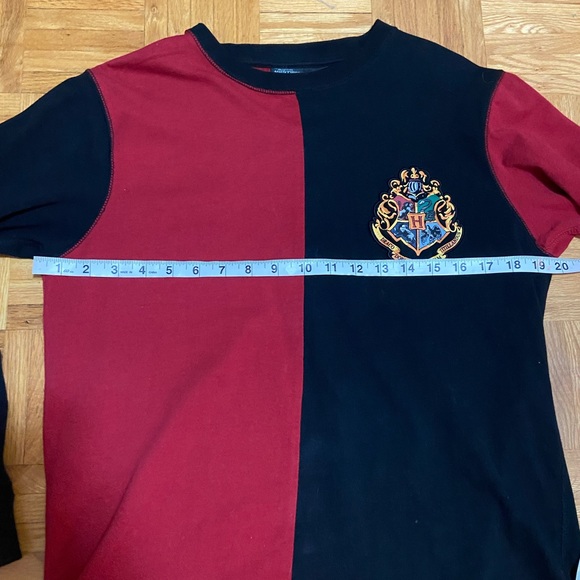 Wizarding World of Harry Potter - Triwizard Tournament Shirt - Universal Orlando - Picture 4 of 5